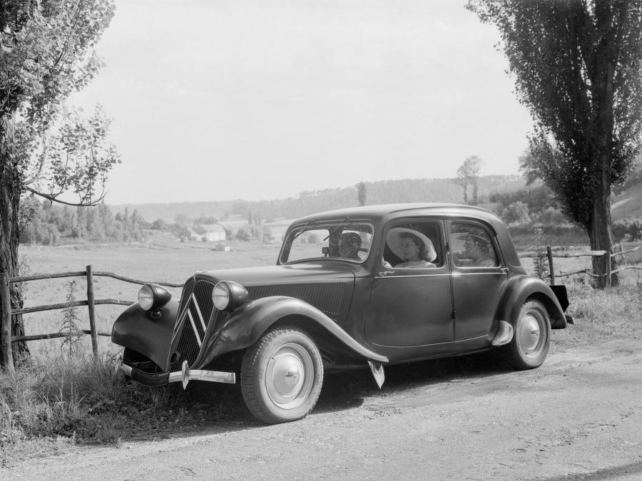  Citroen Traction Avant 1934 года  (фото 29 из 59)